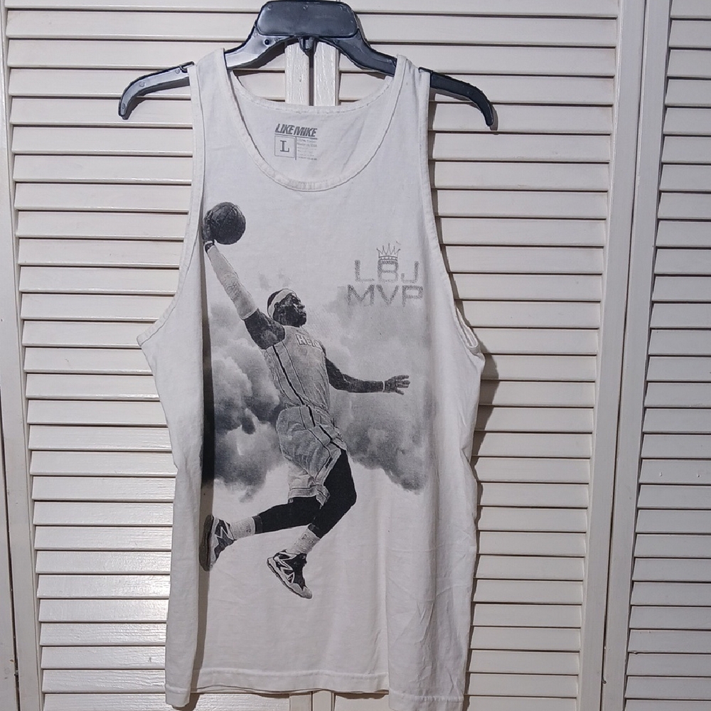 Men Tank Tops Size Large